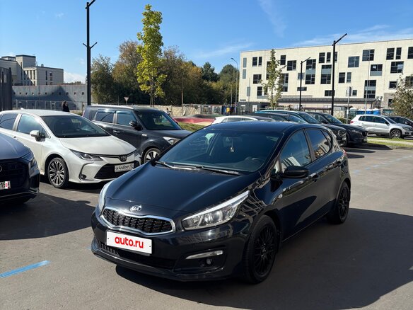 2016 Kia Ceed II Рестайлинг, чёрный, 1300000 рублей