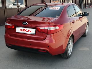 2014 Kia Rio 6-speed III, красный, 698000 рублей, вид 4