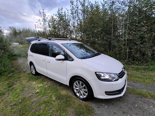 2013 Volkswagen Sharan II, белый, 1250000 рублей, вид 4