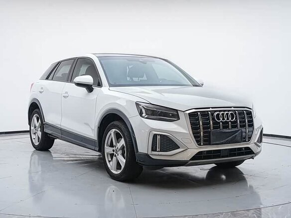 2023 Audi Q2 L 35 TFSI I Рестайлинг, белый, 1610000 рублей - вид 2