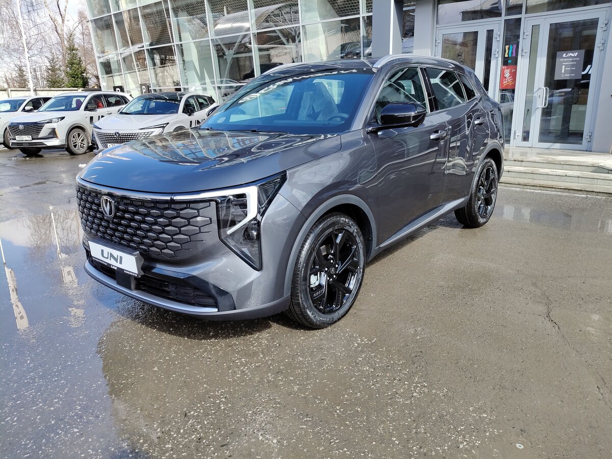 Открыть фотографии: Changan UNI-S I Рестайлинг