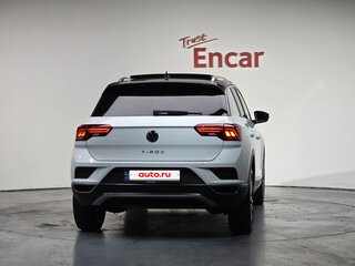 2022 Volkswagen T-Roc I Рестайлинг, белый, 2900000 рублей, вид 4