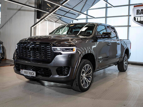 2026 Ram 1500 Crew Cab V Рестайлинг, серый, 10984701 рублей, вид 5