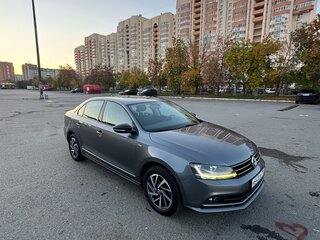 2017 Volkswagen Jetta VI Рестайлинг, серый, 1650000 рублей, вид 2