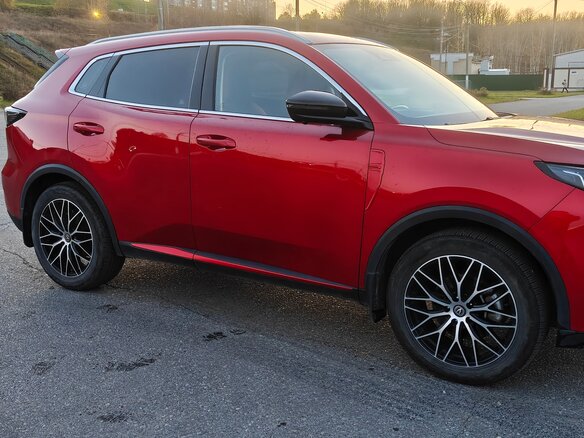 2024 Changan UNI-S I, красный, 2150000 рублей - вид 1