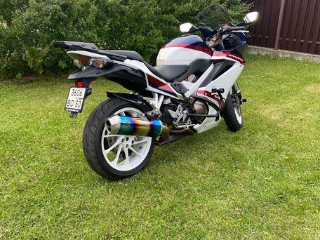 2019 Honda VFR 800, белый, 920000 рублей, вид 5