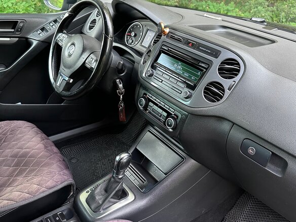 2011 Volkswagen Tiguan I Рестайлинг, чёрный, 1250000 рублей - вид 19
