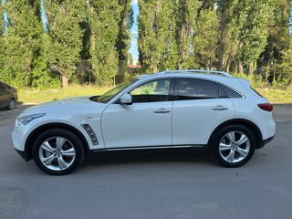 2011 Infiniti FX37 II (S51), белый, 1990000 рублей, вид 2