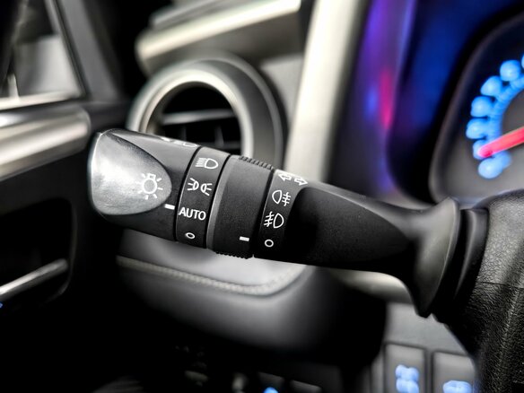2013 Toyota RAV4 IV (XA40), чёрный, 1855000 рублей - вид 14