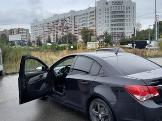 2012 Chevrolet Cruze I, чёрный, 520000 рублей, вид 3