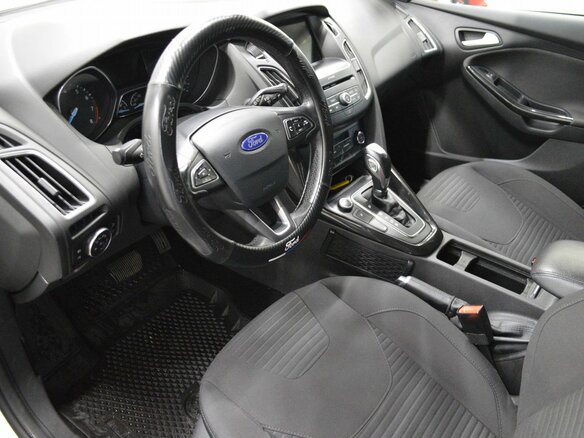 2018 Ford Focus III Рестайлинг, белый, 1188000 рублей - вид 9