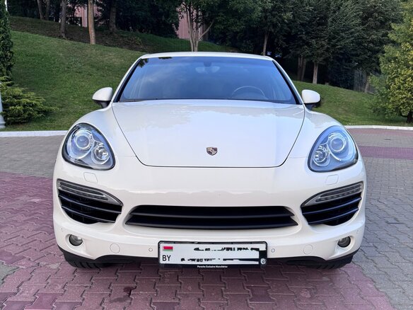 2011 Porsche Cayenne Diesel II (958), белый, 2200000 рублей