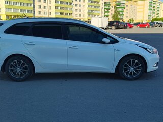 2015 Kia Ceed II, белый, 1010000 рублей, вид 4