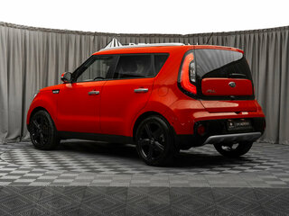 2018 Kia Soul II Рестайлинг, красный, 1840000 рублей, вид 4