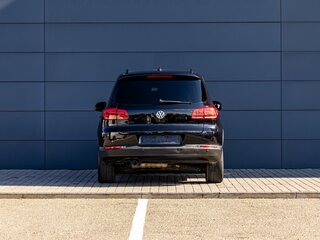 2016 Volkswagen Tiguan I Рестайлинг, чёрный, 1495000 рублей, вид 5