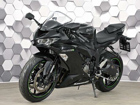2019 Kawasaki ZX-6 Ninja, чёрный, 1149000 рублей, вид 2