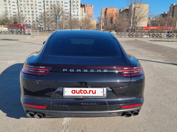 2017 Porsche Panamera 4S II, чёрный, 5400000 рублей - вид 11