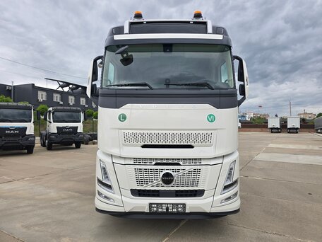2026 Volvo FH, белый, 22800000 рублей, вид 2