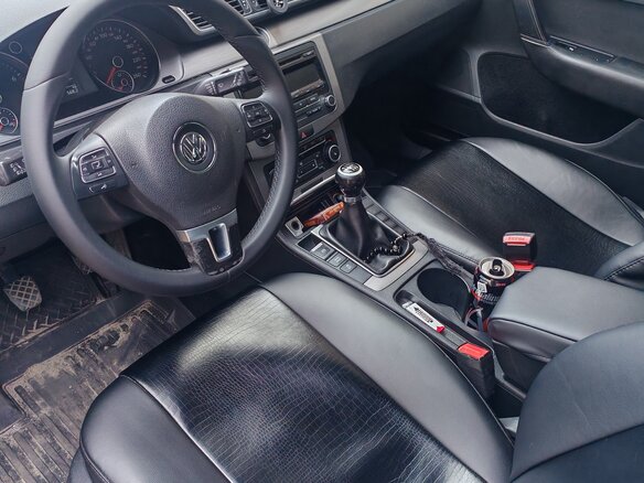 2011 Volkswagen Passat B7, серый, 975000 рублей - вид 4