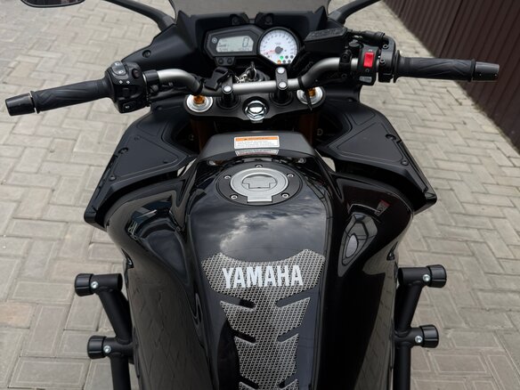 2015 Yamaha FZ8, чёрный, 650000 рублей - вид 12