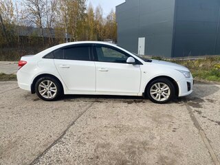 2013 Chevrolet Cruze I Рестайлинг, белый, 850000 рублей, вид 4