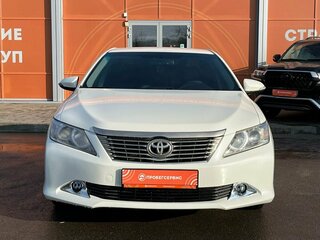 2014 Toyota Camry VII (XV50), белый, 1380000 рублей, вид 2