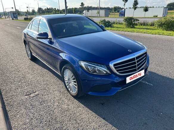 2014 Mercedes-Benz C-Класс 180 IV (W205), синий, 1500000 рублей - вид 2