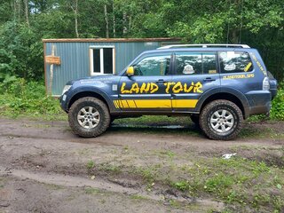 2008 Mitsubishi Pajero IV, серый, 1800000 рублей, вид 5