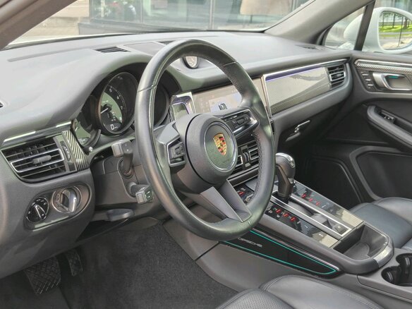 2022 Porsche Macan I Рестайлинг 2, белый, 6300000 рублей - вид 16