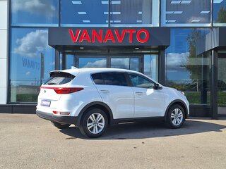 2018 Kia Sportage IV, белый, 1790000 рублей, вид 5