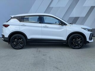 2024 Geely Coolray I Рестайлинг, белый, 2198000 рублей, вид 4