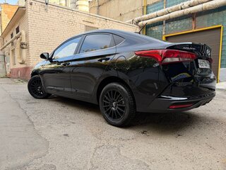 2022 Hyundai Solaris II Рестайлинг, чёрный, 1850000 рублей, вид 5