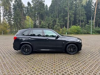 2018 BMW X5 40d III (F15), чёрный, 4500000 рублей, вид 4
