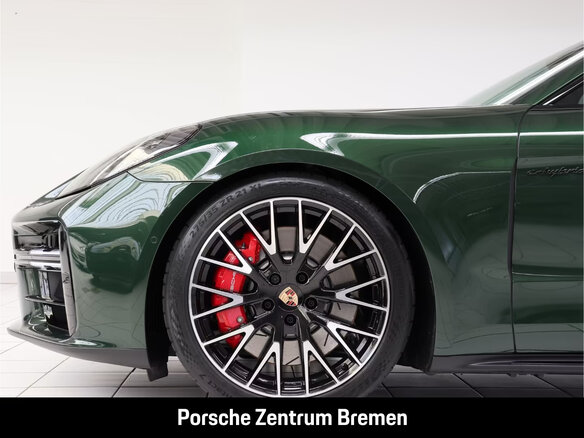 2026 Porsche Panamera 4S E-Hybrid III, зелёный - вид 2