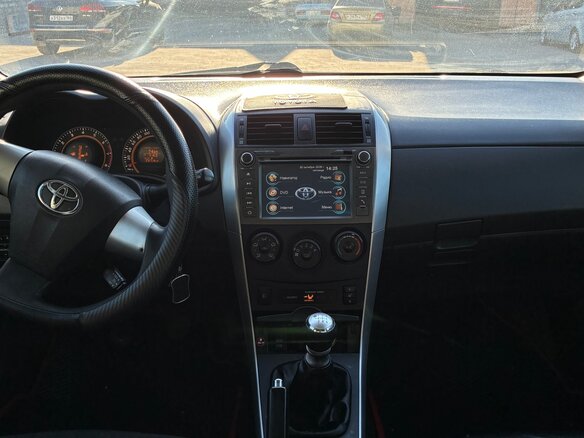 2011 Toyota Corolla X (E140, E150) Рестайлинг, серебристый, 854000 рублей - вид 17