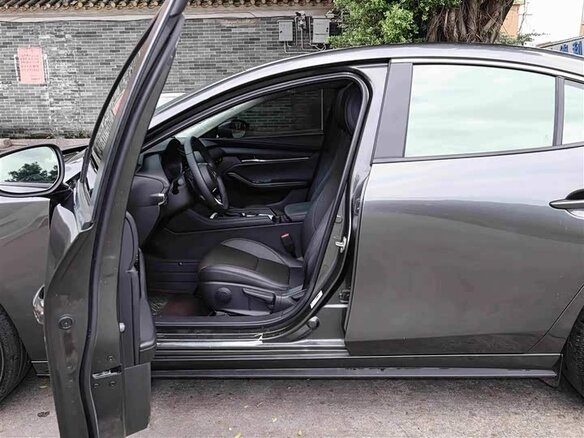 2023 Mazda 3 Axela IV (BP), серый, 1510000 рублей - вид 11