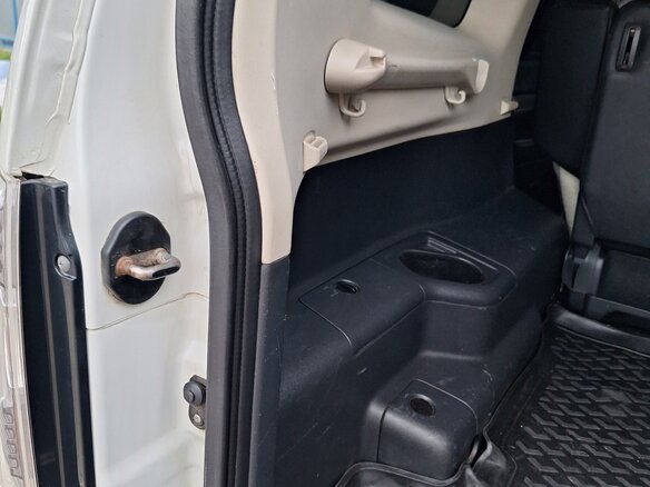 2015 Mitsubishi Pajero IV Рестайлинг 2, белый, 2330000 рублей - вид 26