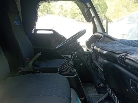 2006 Isuzu Elf (N-series), белый, 1750000 рублей, вид 4