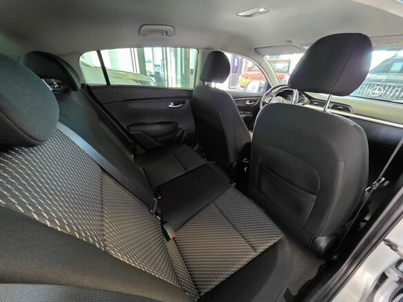 2017 Kia Rio X-Line IV, серебристый, 1380000 рублей - вид 31
