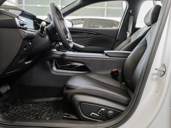 2026 Geely Preface I, белый, 3329990 рублей - вид 16