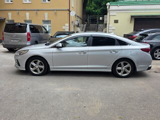 2018 Hyundai Sonata VII (LF) Рестайлинг, серебристый, 1450000 рублей, вид 5