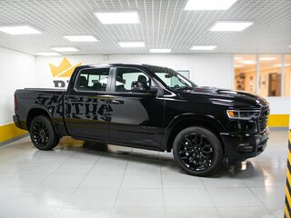 2026 Ram 1500 Crew Cab V Рестайлинг, чёрный, 10499000 рублей, вид 3