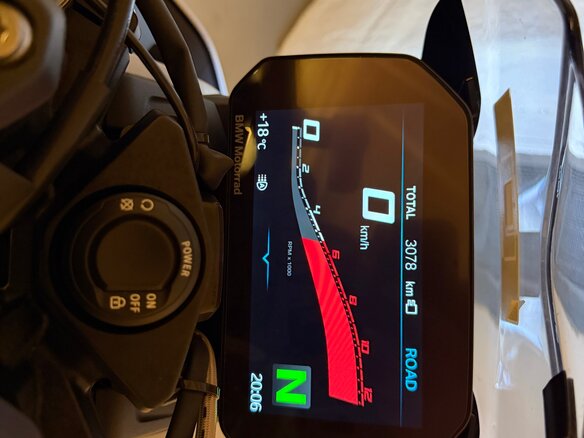 2021 BMW S 1000 R, бежевый, 2500000 рублей - вид 2