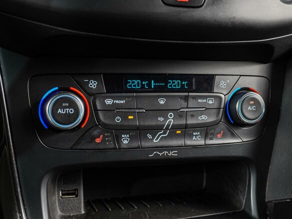 2015 Ford Focus III Рестайлинг, синий, 1149000 рублей - вид 11