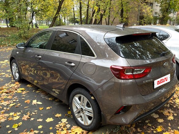 2019 Kia Ceed III, коричневый, 1690000 рублей - вид 25