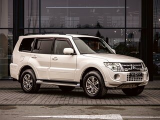 2014 Mitsubishi Pajero IV Рестайлинг 1, белый, 1875000 рублей, вид 3
