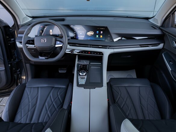 2024 Changan CS75 Plus III, серый, 2395000 рублей - вид 20