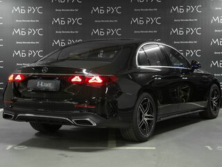 2025 Mercedes-Benz E-Класс 300 VI (W214, S214), чёрный, 10082500 рублей, вид 4