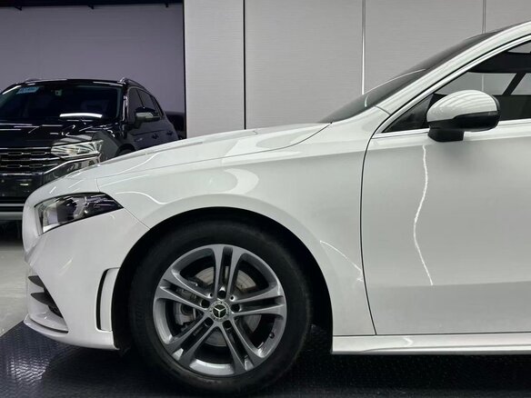 2022 Mercedes-Benz A-Класс 180 Long IV (W177), красный, 1833000 рублей - вид 3
