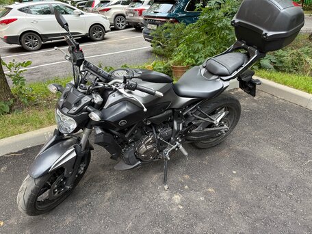 2016 Yamaha MT-07 (FZ-07), серый, 700000 рублей, вид 3